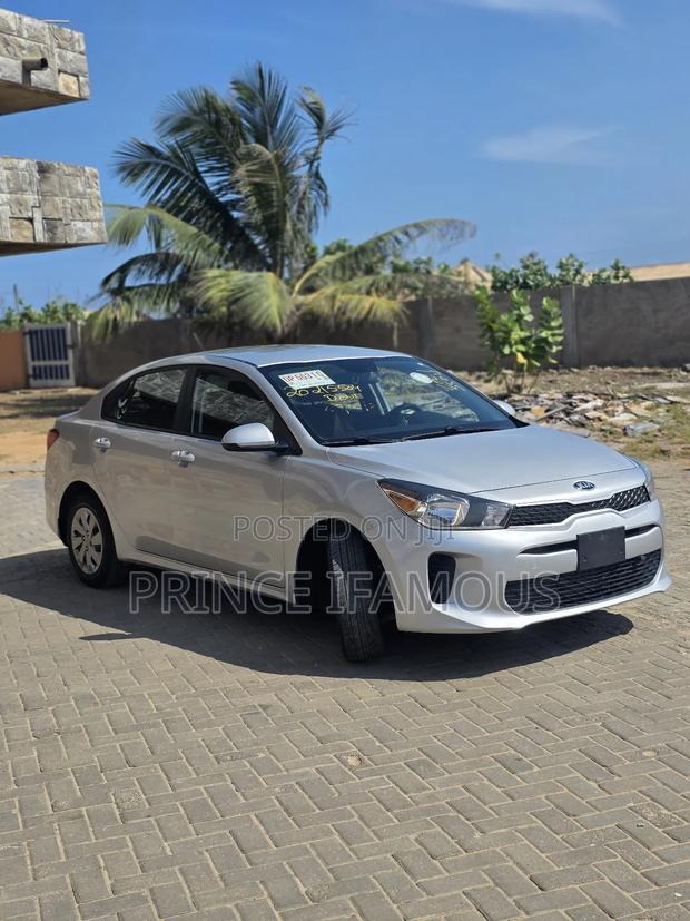 Kia Rio S Sedan 2018 Silver