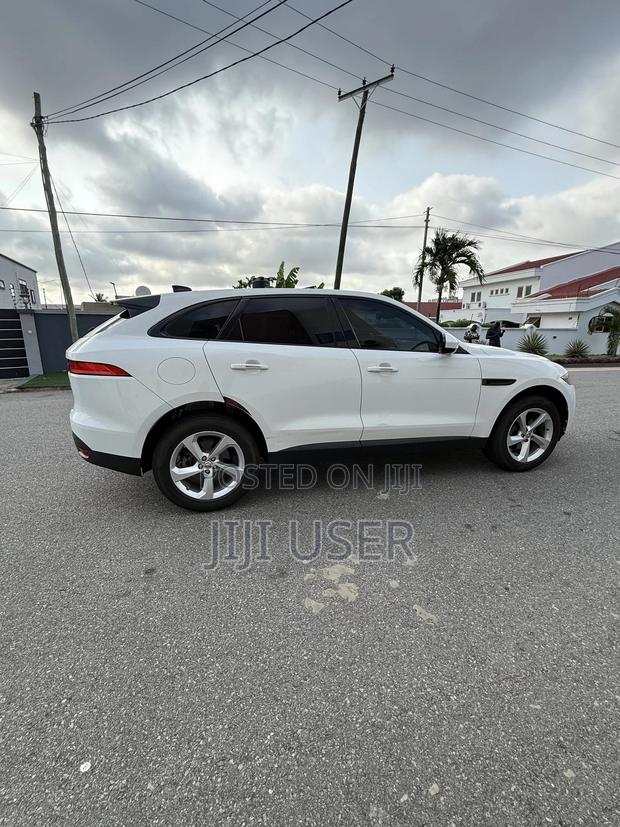 Jaguar F-Pace 25t AWD 2020 White