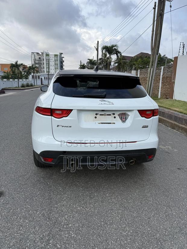 Jaguar F-Pace 25t AWD 2020 White