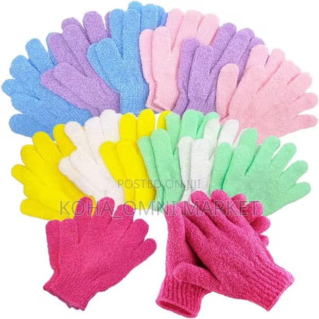 Exfoliating Gloves (2pcs) · Photo 4