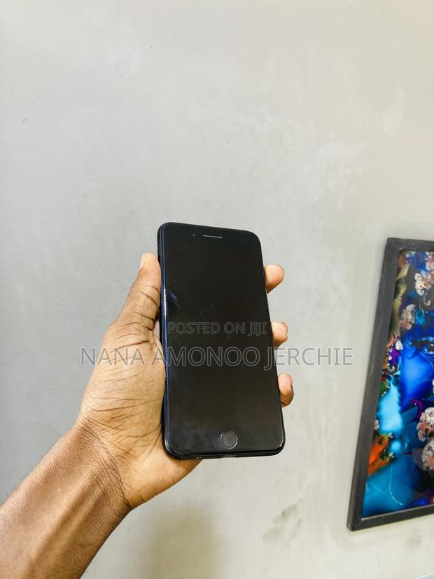 Apple iPhone 7 Plus 128 GB Black photo 2