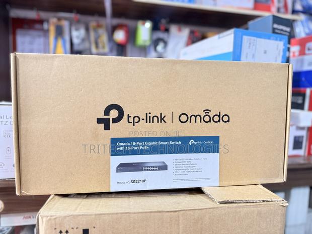 TP-Link 16 Port Poe Gigabit Smart Manage Switch Omada 18-Port Sg2218p · Photo 3