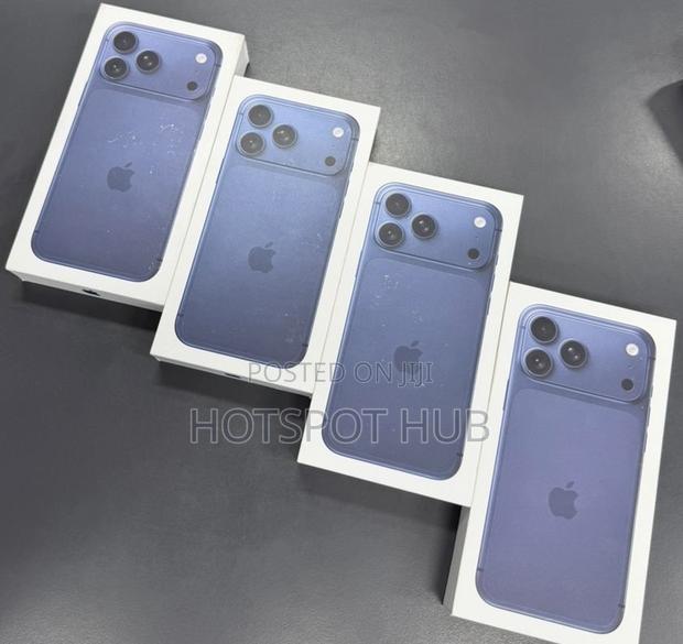 New Apple iPhone 17 Pro Max 256 GB Blue · Photo 1