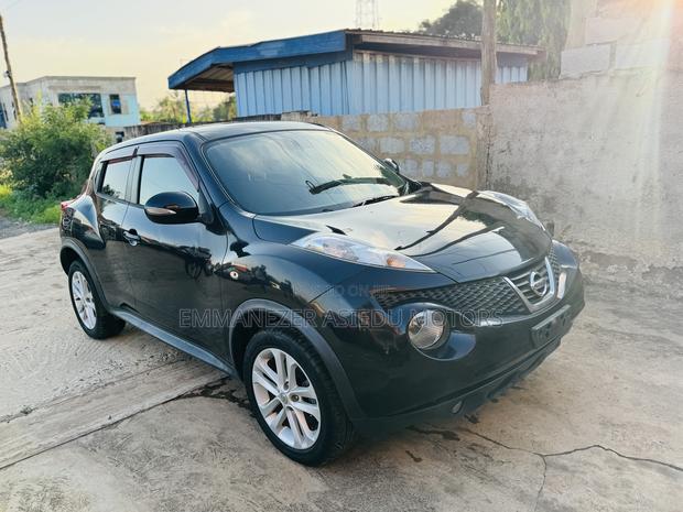 Nissan Juke SV 2013 Black photo 2