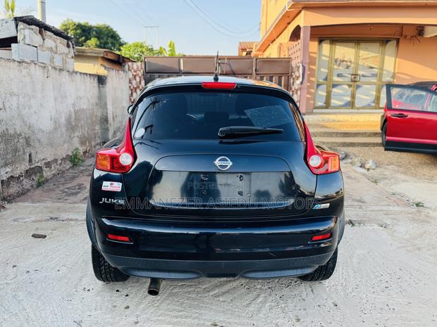 Nissan Juke SV 2013 Black photo 6