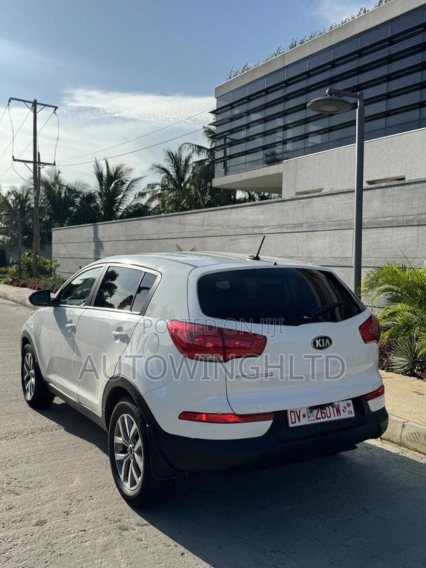 Kia Sportage LX 4dr SUV AWD (2.4L 4cyl 6A) 2014 White