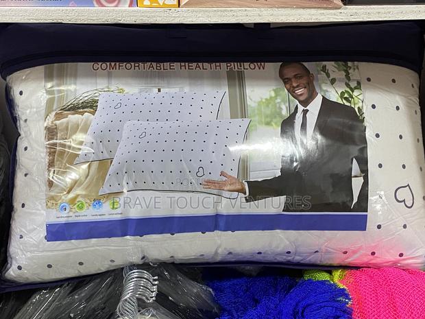 100% Cotton Pillow - 2 Pieces Per Pack · Photo 3