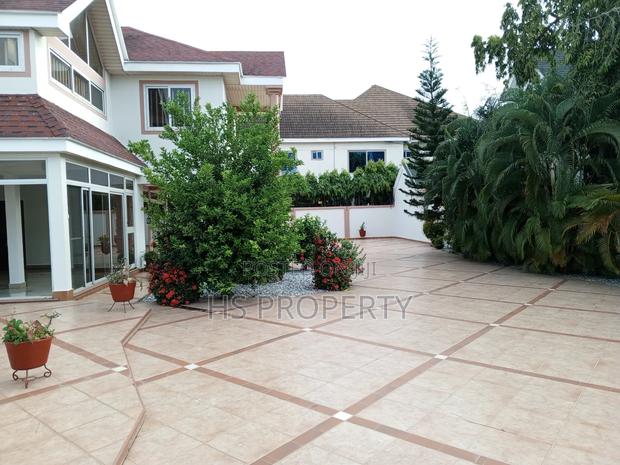 4bdrm House in Ridge for rent photo 2