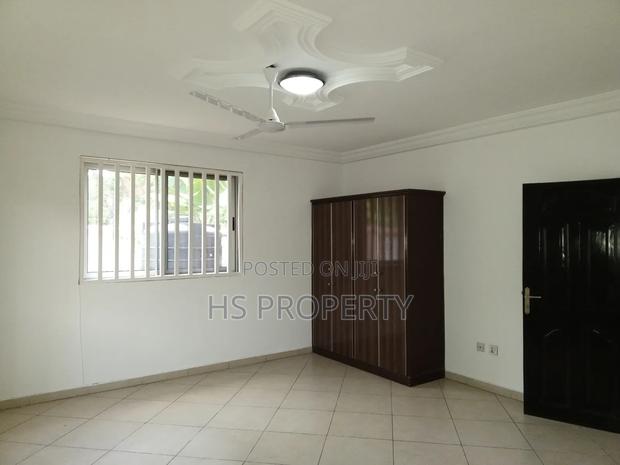 4bdrm House in Ridge for rent photo 12