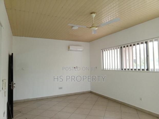 4bdrm House in Ridge for rent photo 19