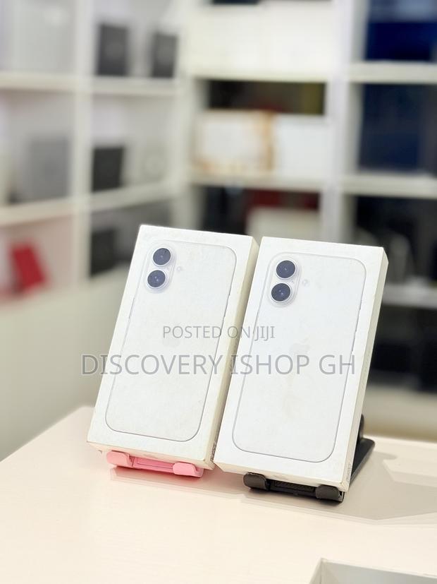 New Apple iPhone 16 128 GB White photo 2