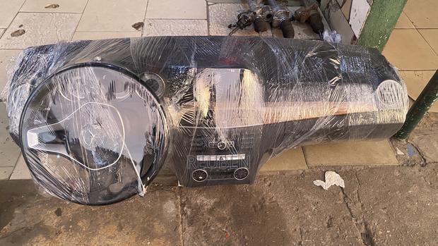 Mercedes Benz C204 (250) Complete Dashboard photo 2