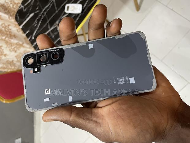 S23 Plus Back Glass · Photo 4
