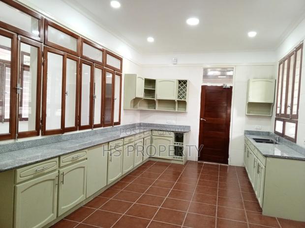 5bdrm House in Airport Residential Area for rent photo 3