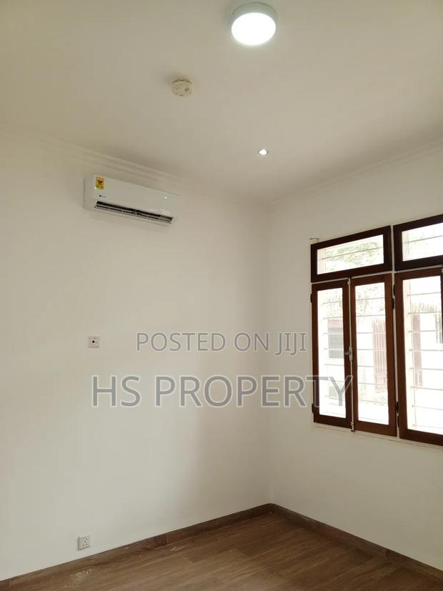 5bdrm House in Airport Residential Area for rent photo 7