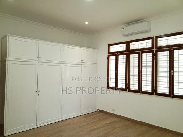 5bdrm House in Airport Residential Area for rent photo 16