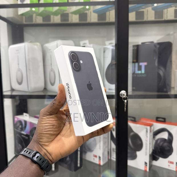 New Apple iPhone 17 512 GB Black · Photo 4