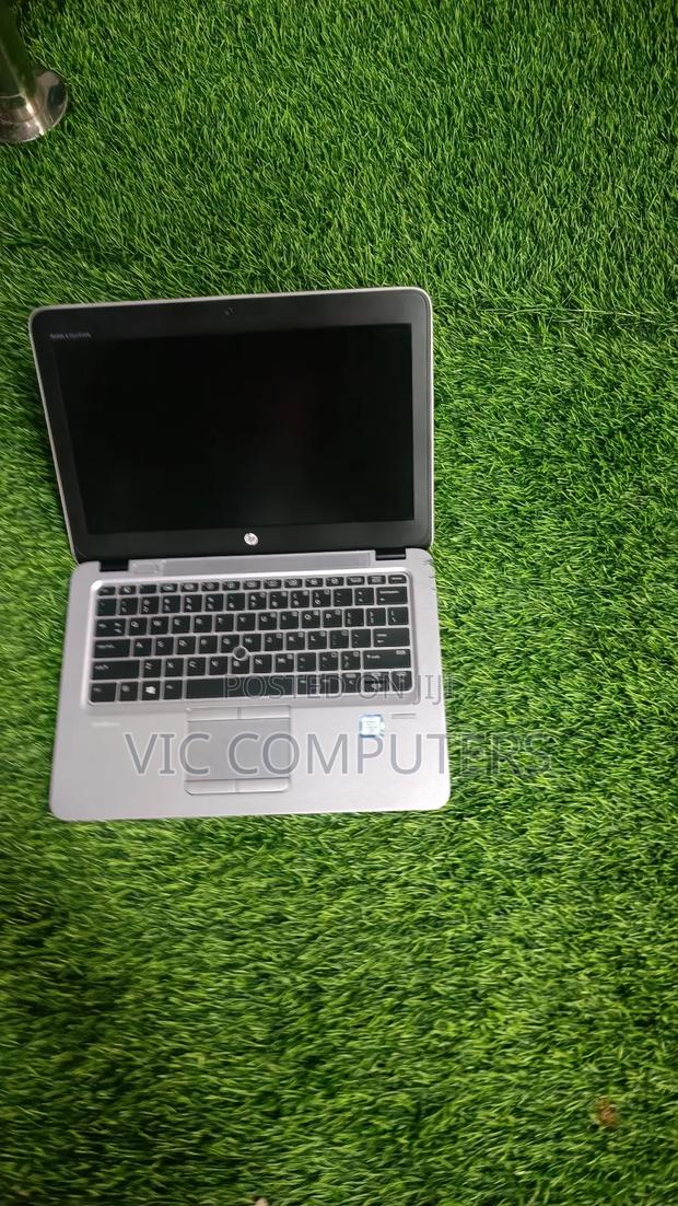 Laptop HP EliteBook 820 G3 8GB Intel Core I5 HDD+SSD 256GB photo 2