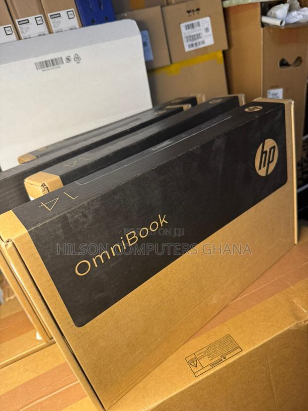 New Laptop HP OmniBook 5 14" 8GB Intel Core 5 SSD 512GB