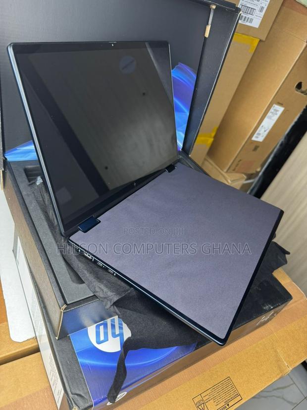 New Laptop HP OmniBook X Flip 14" 16GB Intel Core Ultra 7 SSD 1T photo 3
