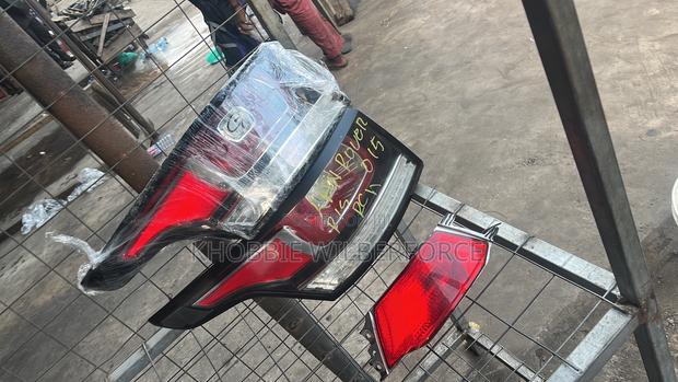 Range Rovers Sports Tail Light photo 2