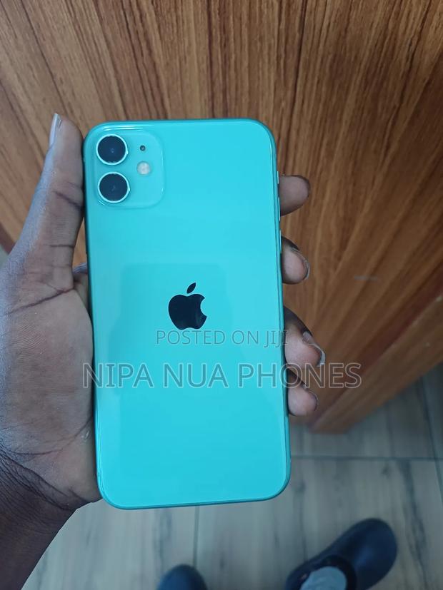 Apple iPhone 11 64 GB Blue · Photo 3