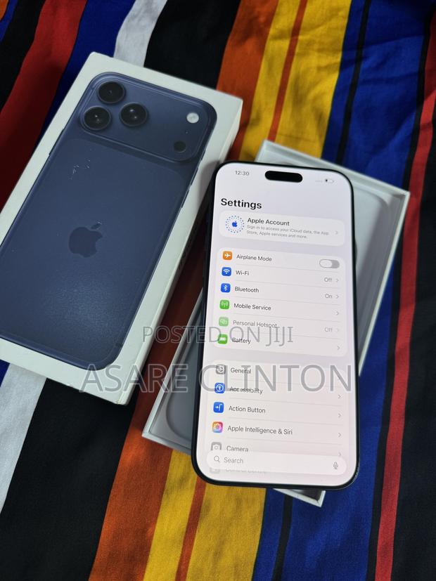New Apple iPhone 17 Pro Max 512 GB Blue photo 4