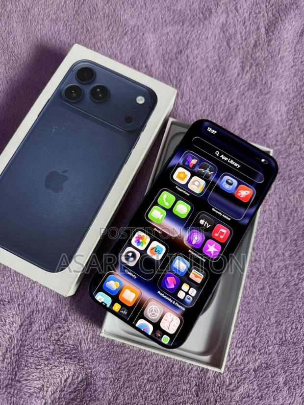 New Apple iPhone 17 Pro Max 512 GB Blue photo 2