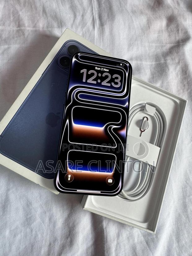 New Apple iPhone 17 Pro Max 512 GB Blue photo 2