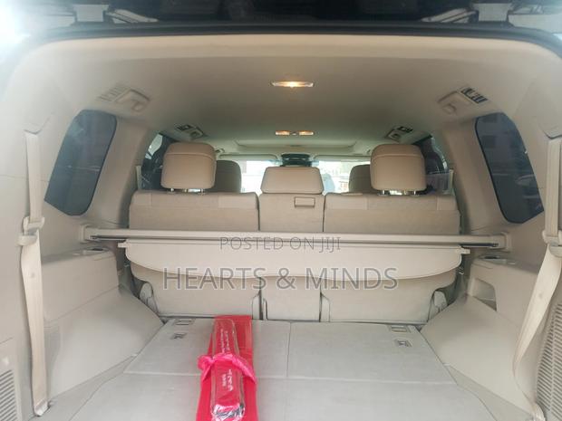 Toyota Land Cruiser 3.5 Petrol 4WD 2022 Gray photo 4