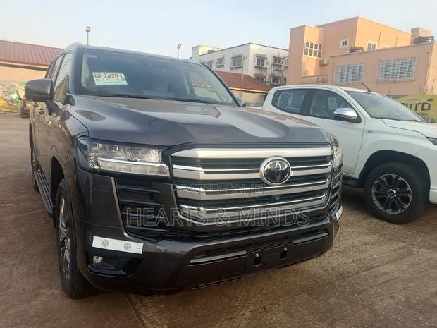 Toyota Land Cruiser 3.5 Petrol 4WD 2022 Gray