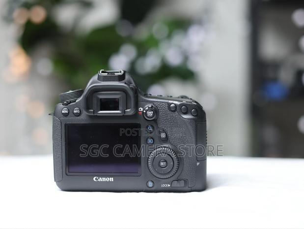 Canon Eos 6d (Wg) /Home Used / Excellent Condition / 8 Months Warranty photo 2