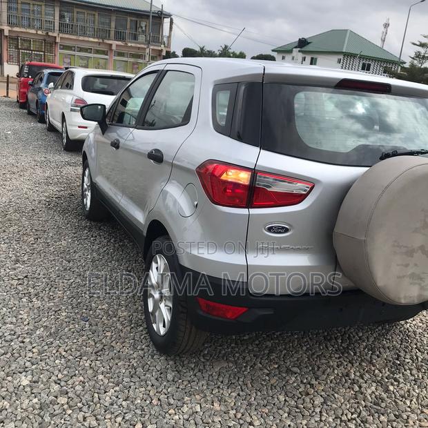 Ford Ecosport 2016 Silver photo 3