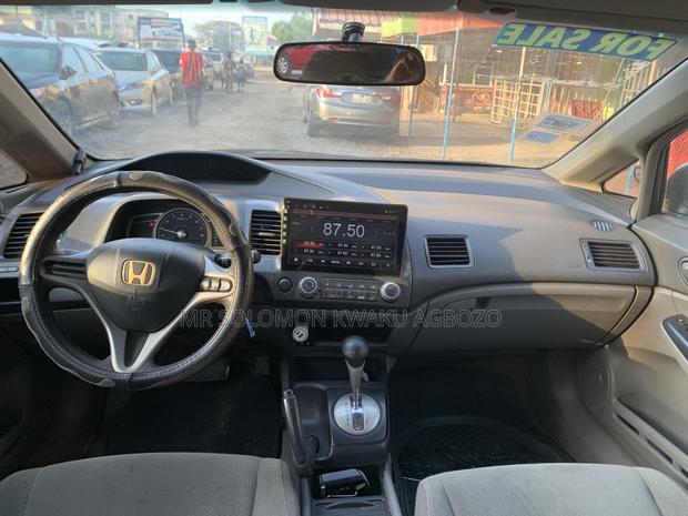 Honda Civic 2010 Gray photo 6