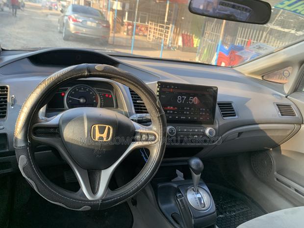 Honda Civic 2010 Gray photo 7
