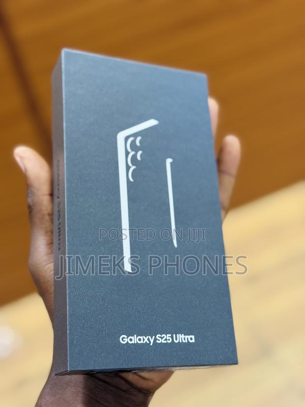 New Samsung Galaxy S25 Ultra 256 GB Black photo 2