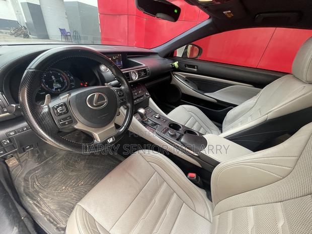 Lexus RC 200t RWD 2017 White