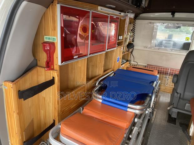 Hyundai Starex 2014 White