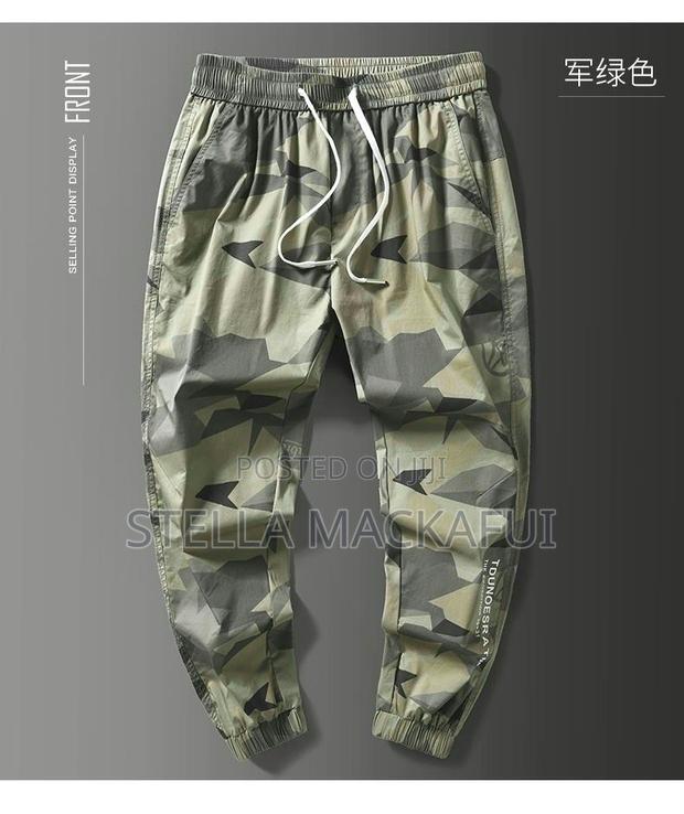 Camo Trousers for Children 10yrs -16yrs Only · Photo 3