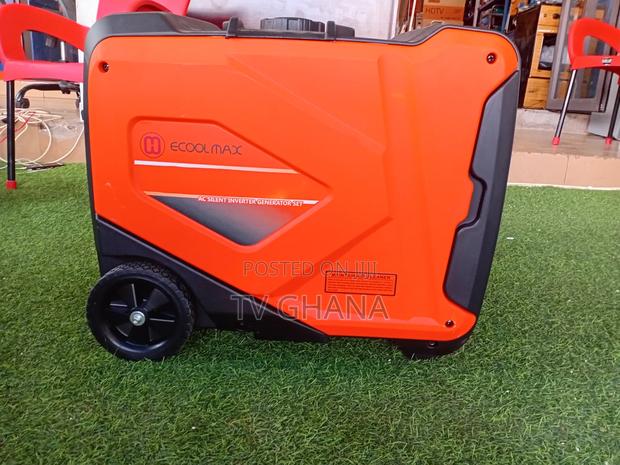 **Ecoolmax Portable Generator – Power That Moves With You · Photo 3