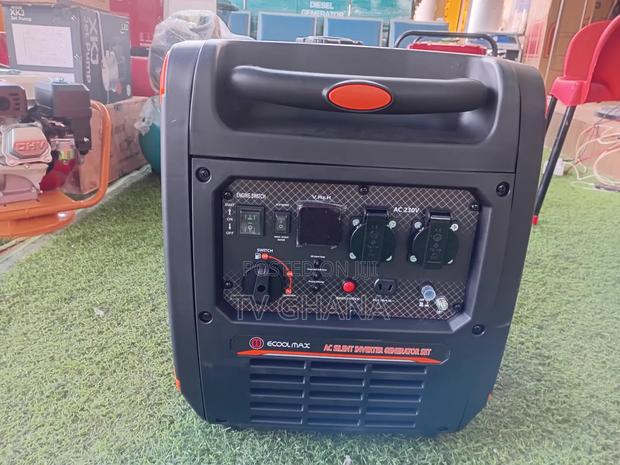 **Ecoolmax Portable Generator – Power That Moves With You · Photo 4