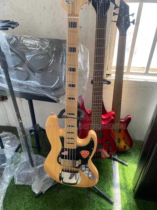 Original Five(5) Strings Fender Bass Guitar
