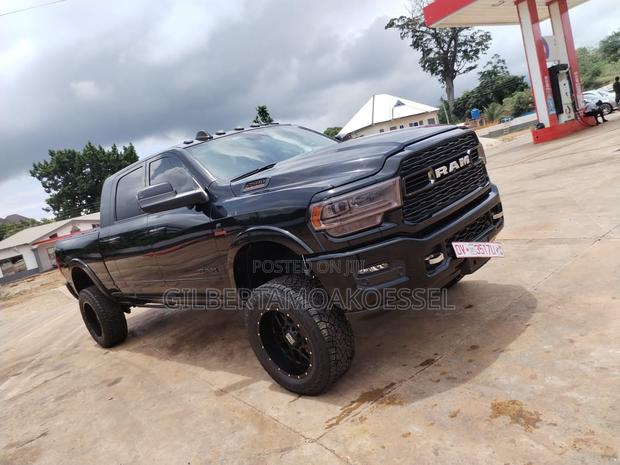 RAM Promaster 2500 2022 Black