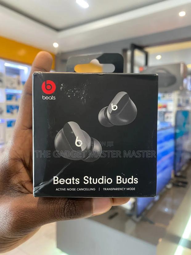 Beats Studio Buds · Photo 4