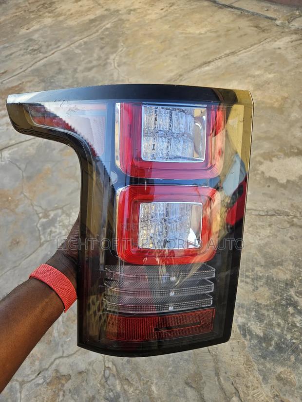 Range Rover Vogue Taillight 2016 Left Side