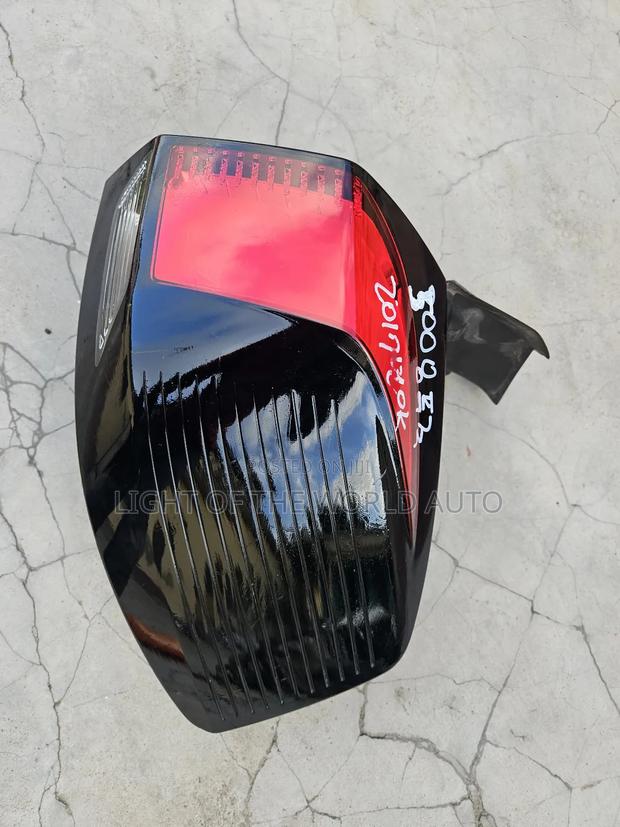 Peugeot 5008 Taillights Right Side 2019