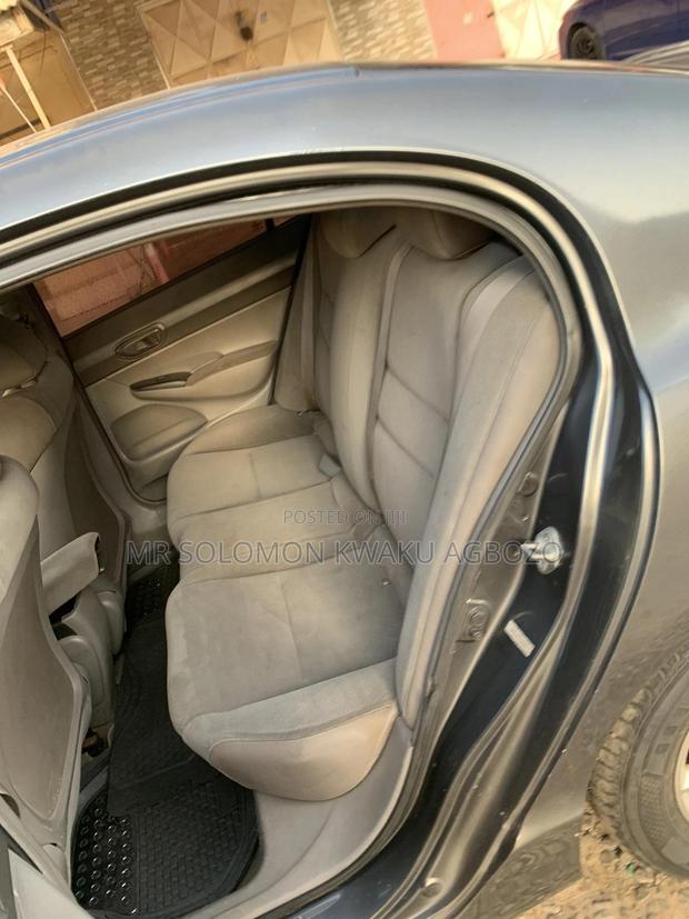 Honda Civic 2010 Gray photo 5