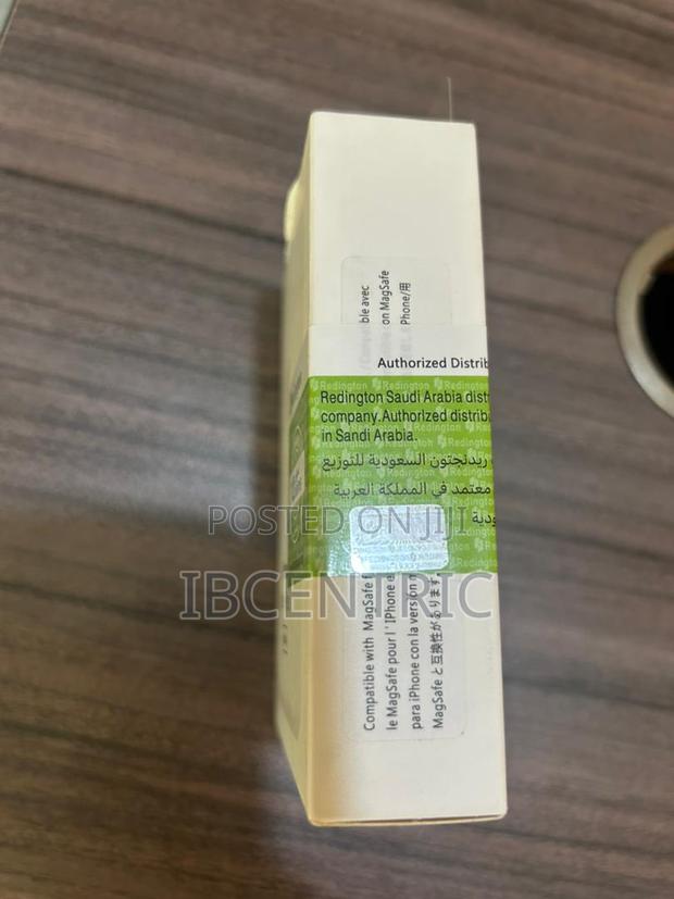 iPhone Battery Pack photo 2