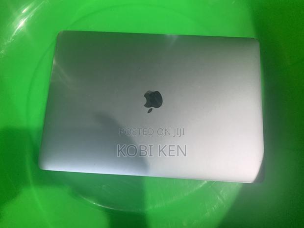 Laptop Apple MacBook Pro 2018 16GB Intel Core I7 SSD 256GB photo 7