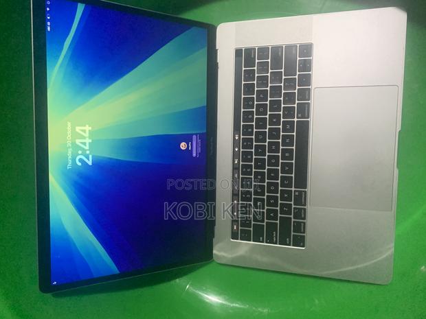 Laptop Apple MacBook Pro 2018 16GB Intel Core I7 SSD 256GB photo 4
